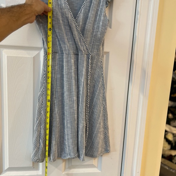 Ladies Size Small Caution To The Wind Blue Striped Mini Dress GUC - Picture 3 of 5